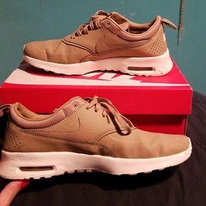 Nike air max thea